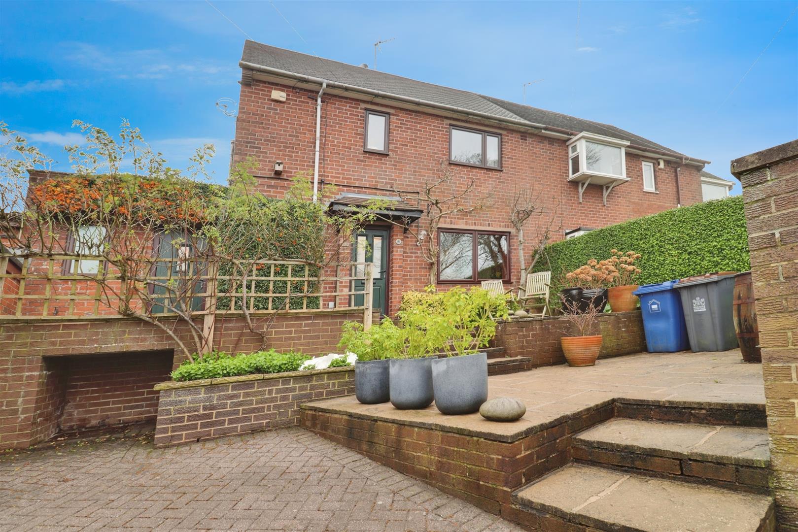 Quarry Bank, Keele, Newcastle-Under-Lyme, ST5