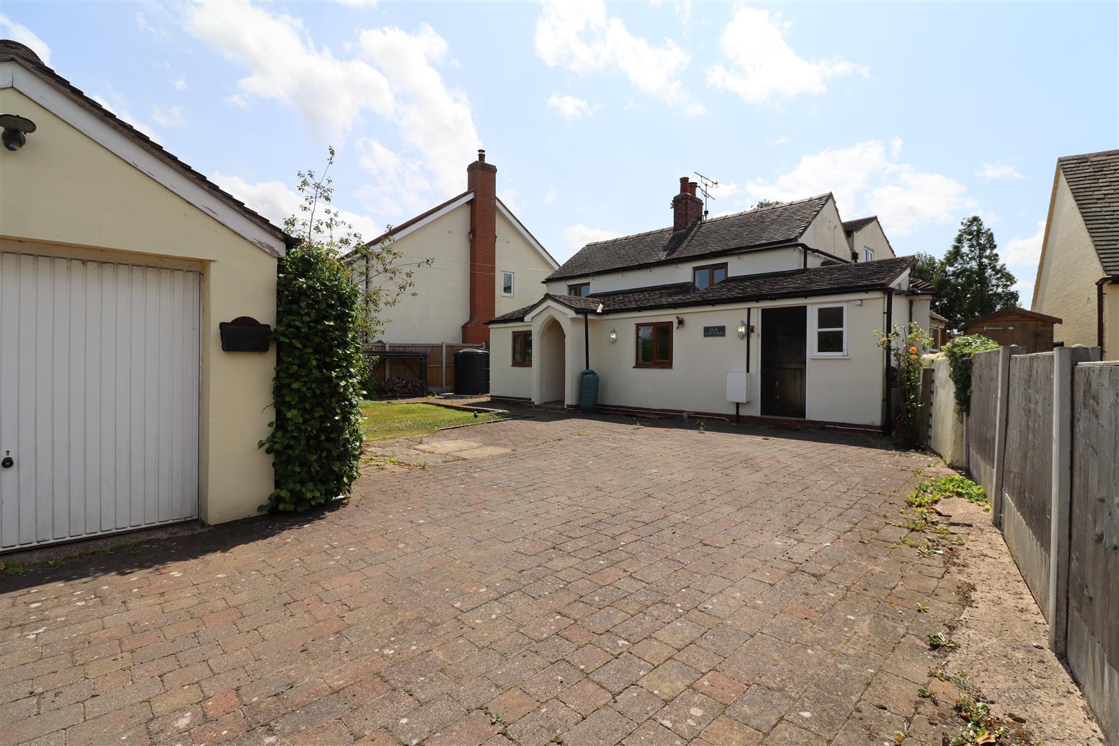 Woore Road, Crewe, CW3 - Stephenson Browne