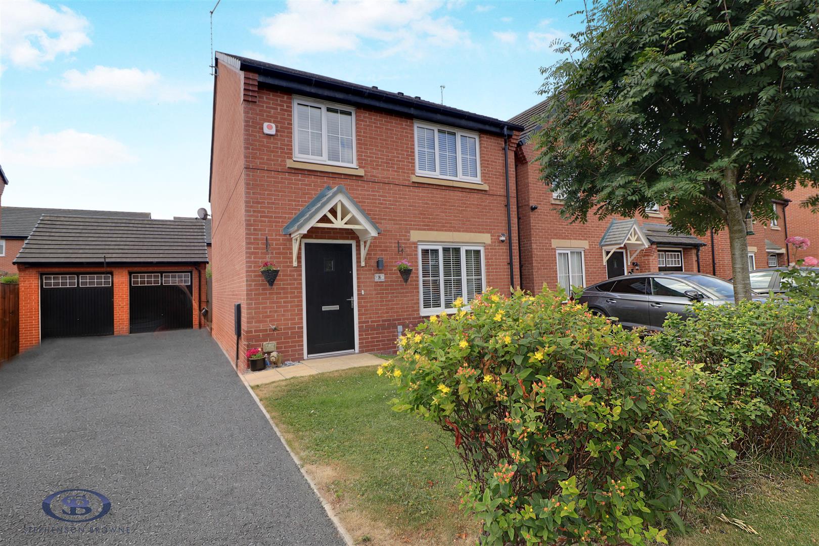 Little Meadow Place, Shavington, Crewe, CW2 - Stephenson Browne