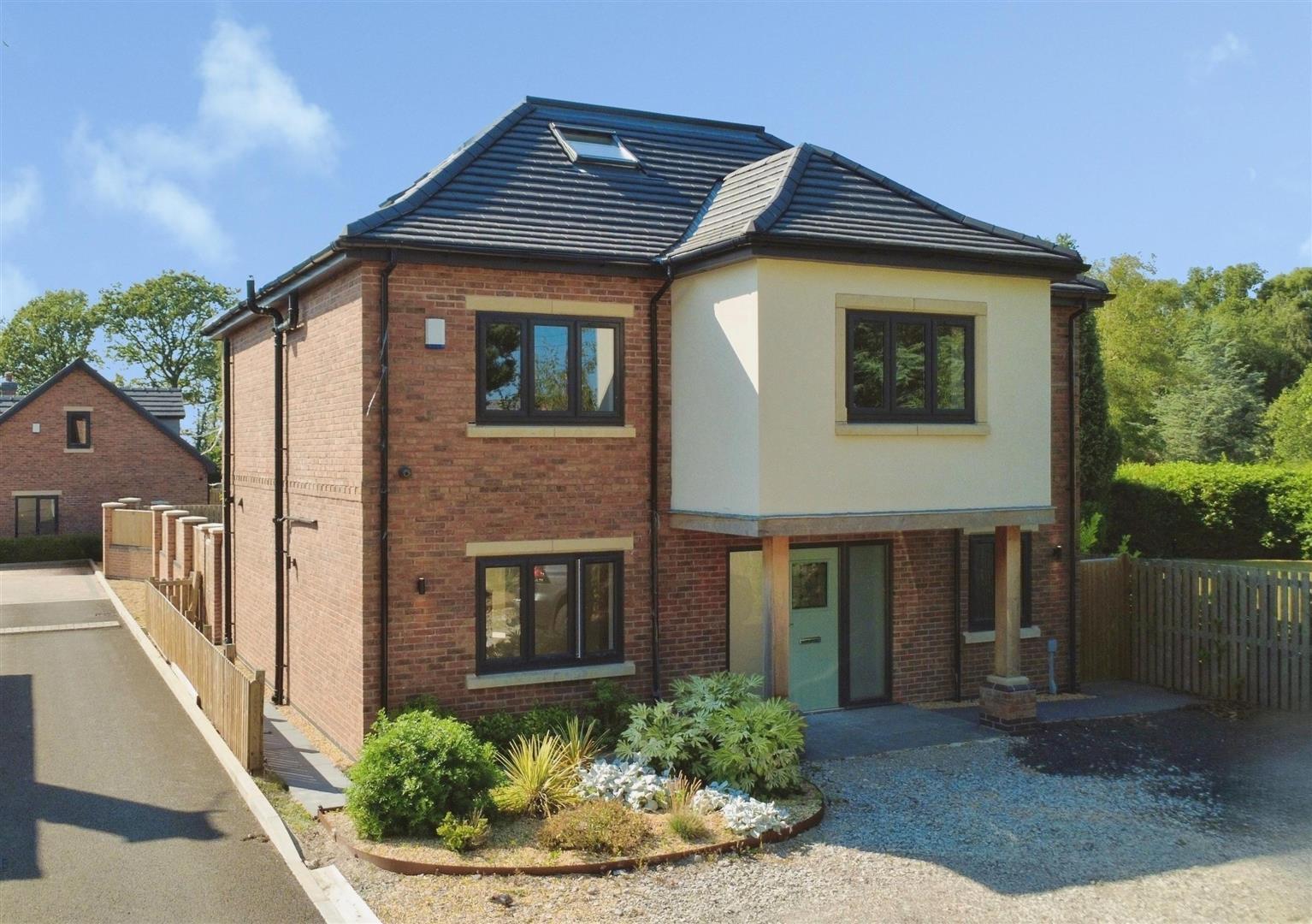 5 bedroom house for sale